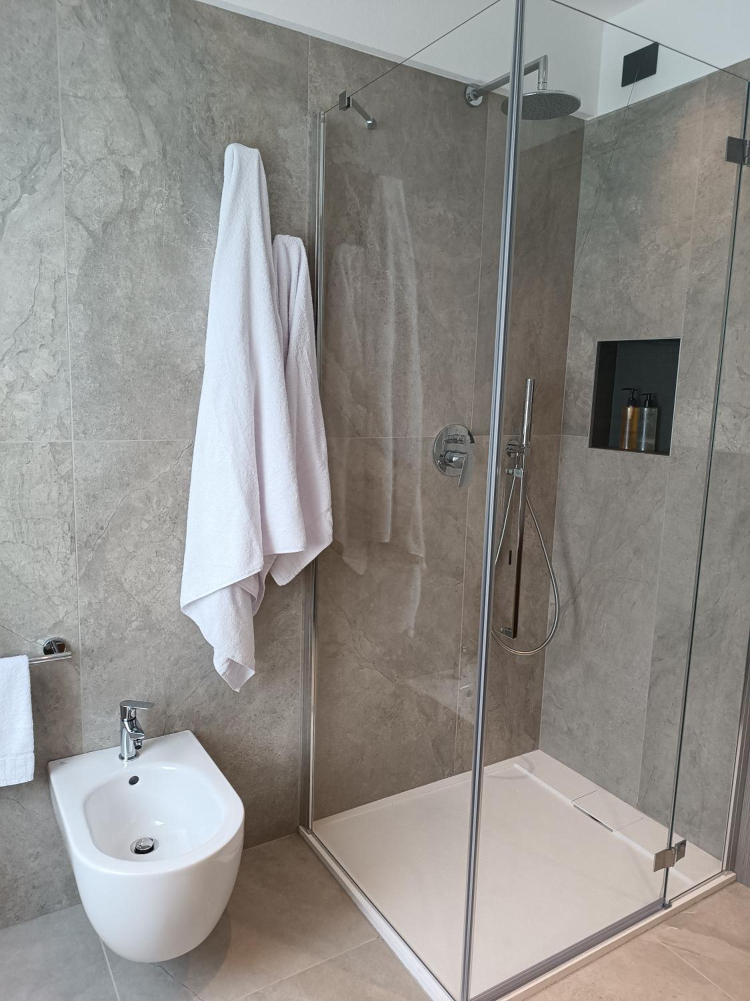 Casa Novecentosei Bed & Breakfast Sonico Luaran gambar