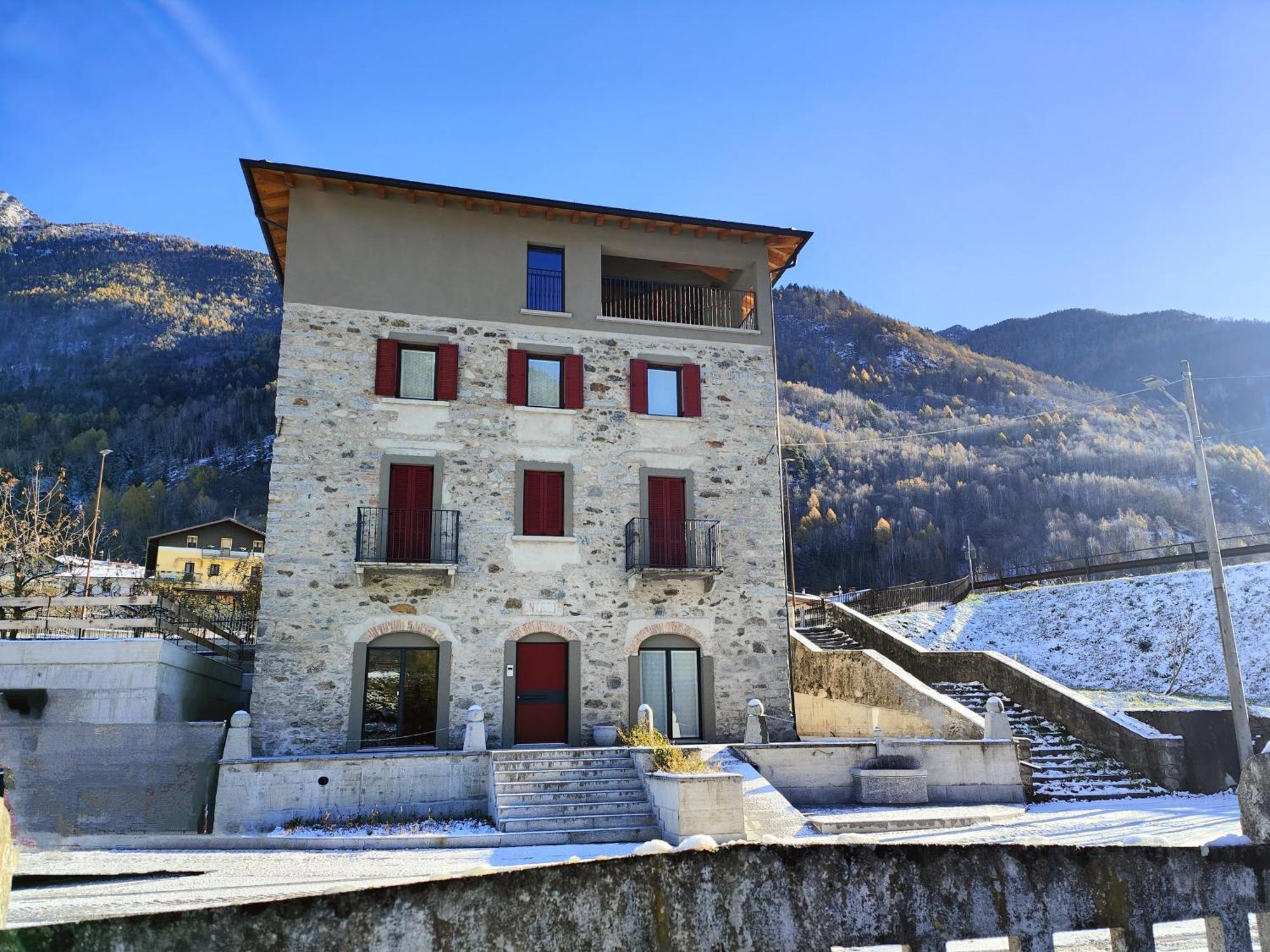 Casa Novecentosei Bed & Breakfast Sonico Luaran gambar
